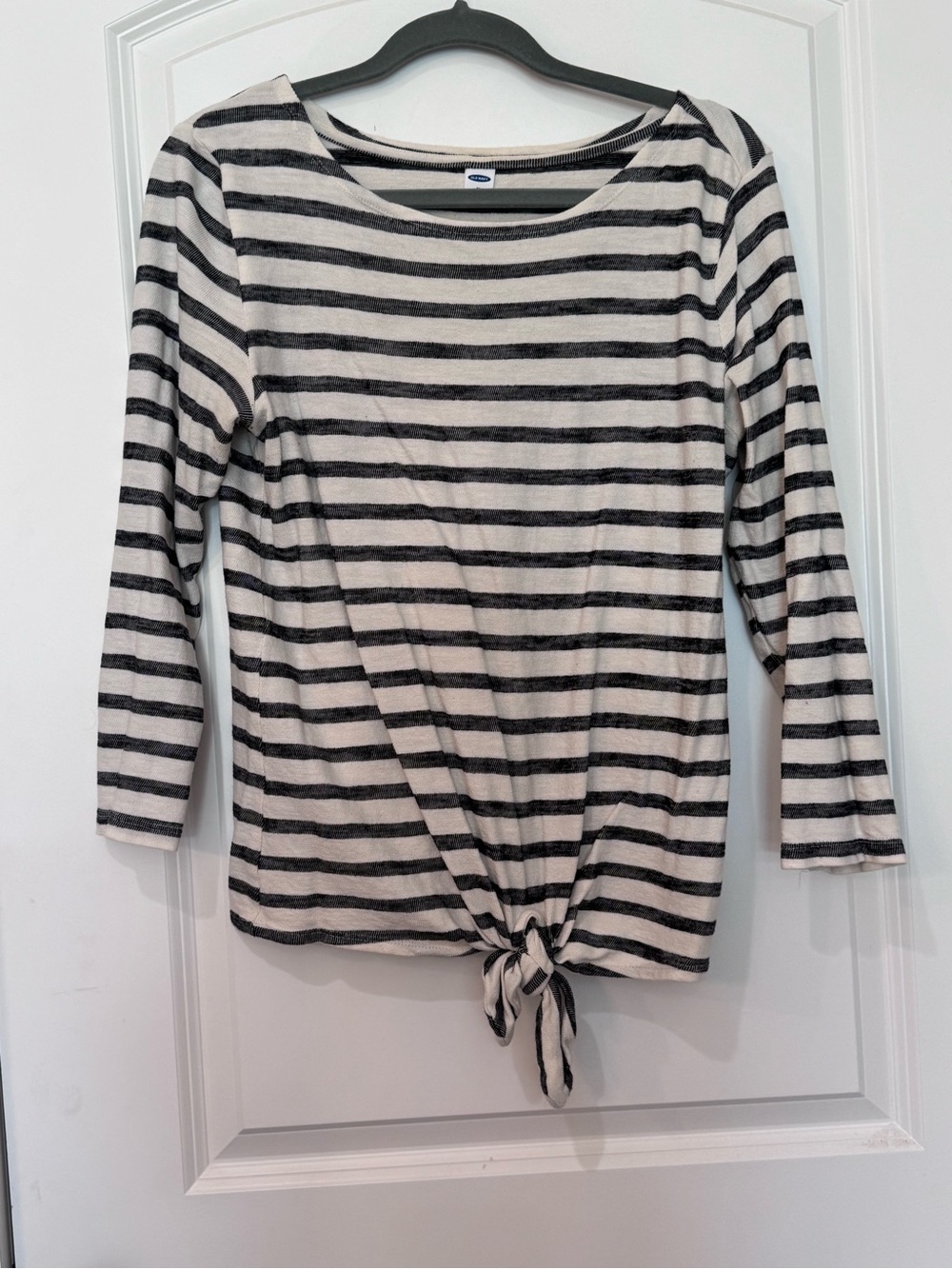Old Navy Black and White Striped Tie-Hem Long Sleeve Top
